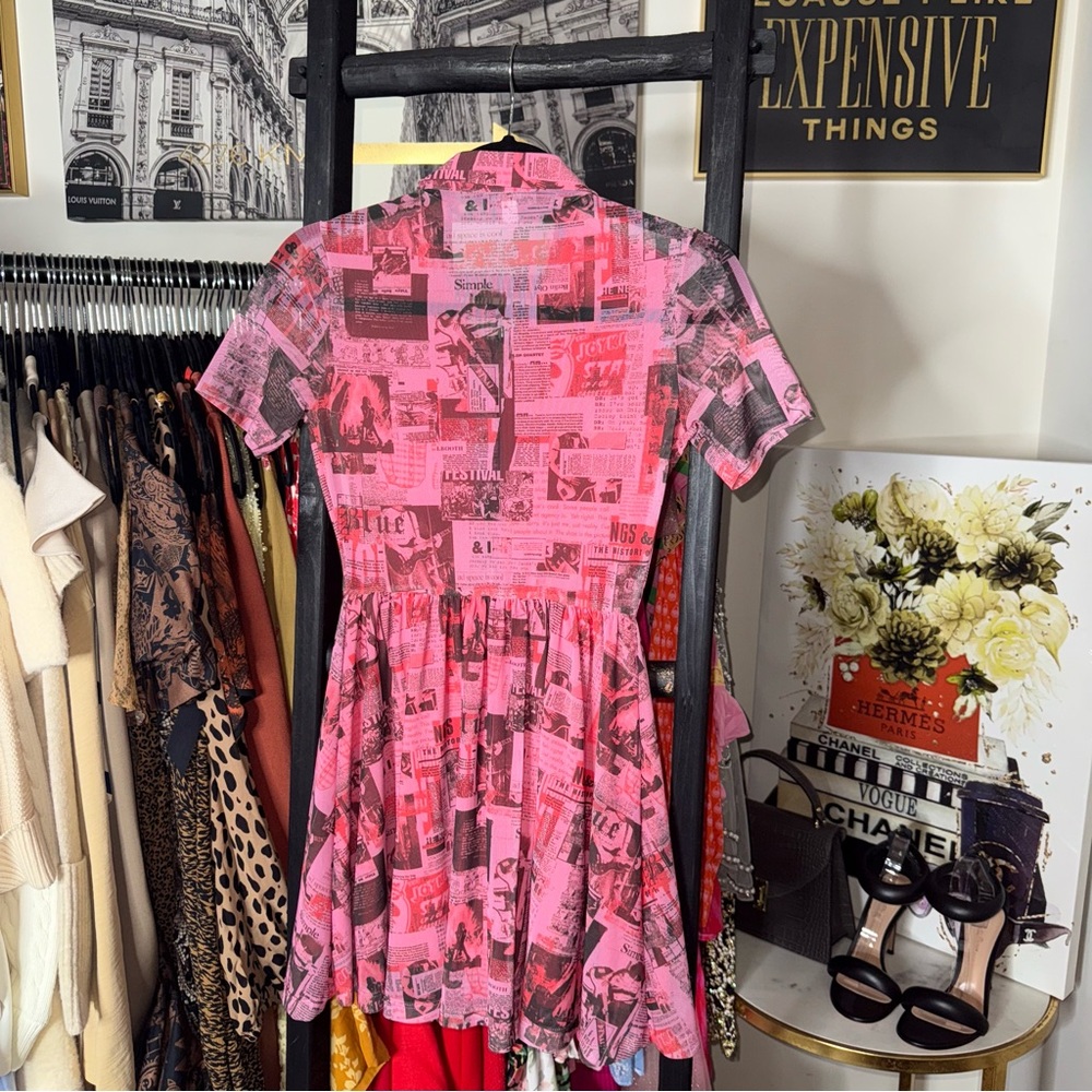 Urban Outfitters Pink Music Festival Print Newspaper Mini Dress Womens XS EUC - Picture 11 of 12
